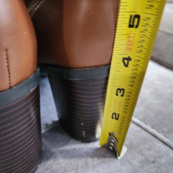 NEW Tommy Hilfiger Women's Sole Block Heel Platform Combat Boot Size 10M - Picture 7 of 9